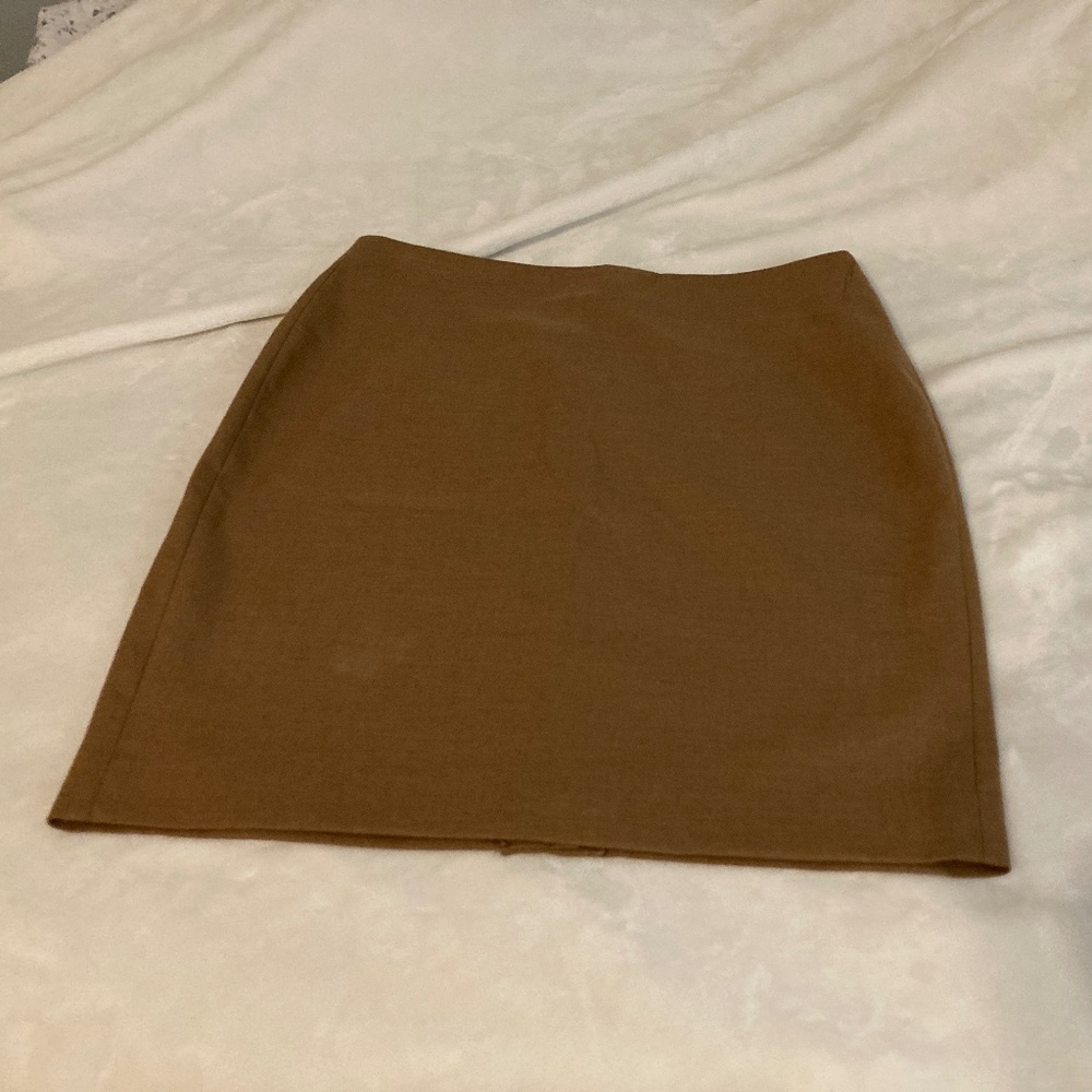 Banana Republic Outlet - pencil skirt - copper color - size 8